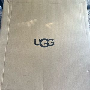 Mega cute Barbie UGGs for the season! Brand new.